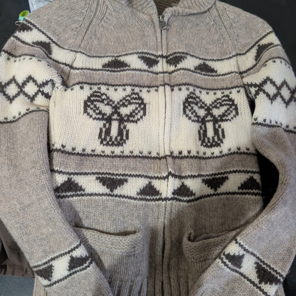 TNA Tan and Cream Knit Sweater